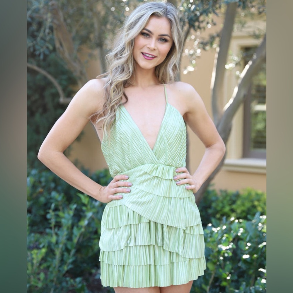 Elegant Green Pleated Dress
